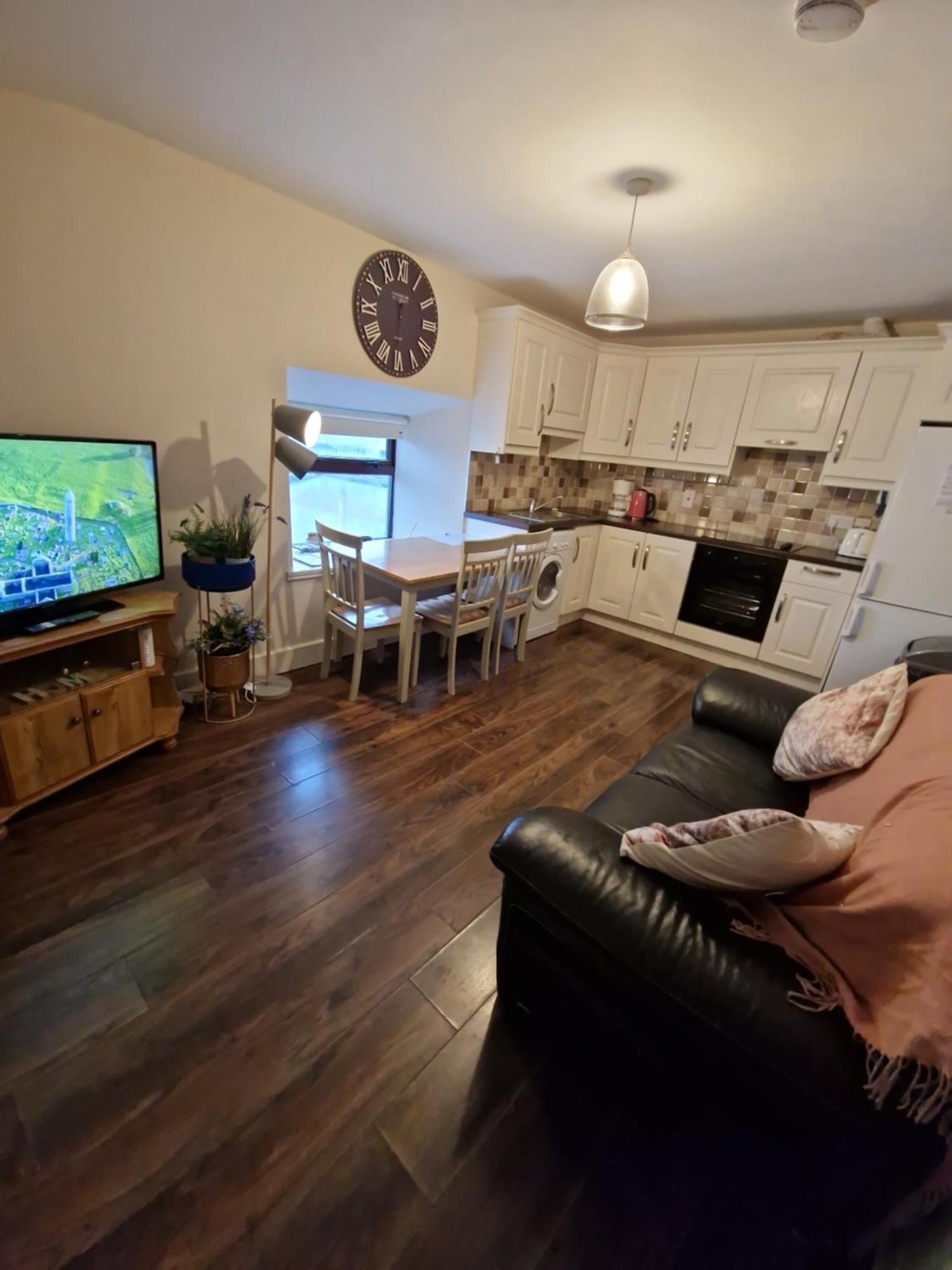South Galway'S Gateway Apartment 외부 사진